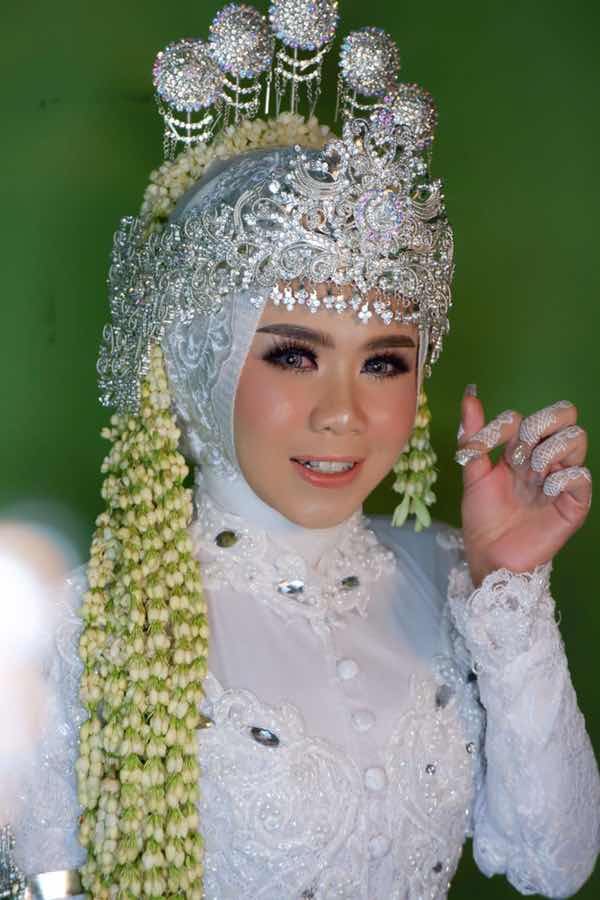 Fauzia Maelani profile icon