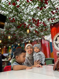 husna aziz profile icon