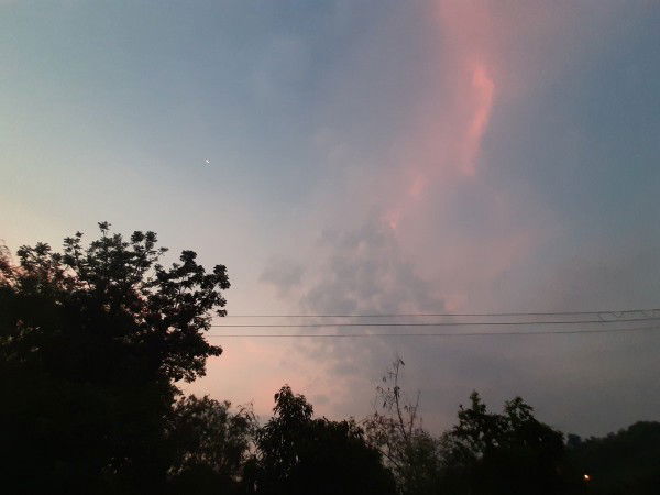 May jutarat profile icon