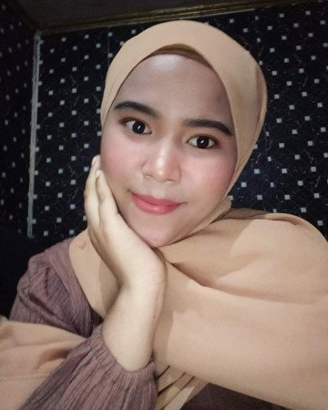 Lita Apriani profile icon