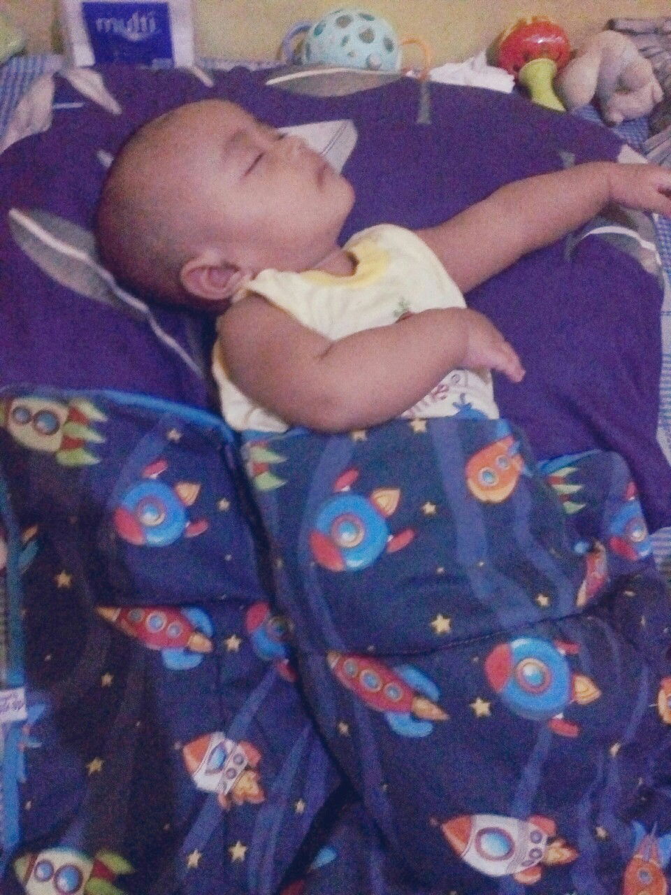 bayi begadang