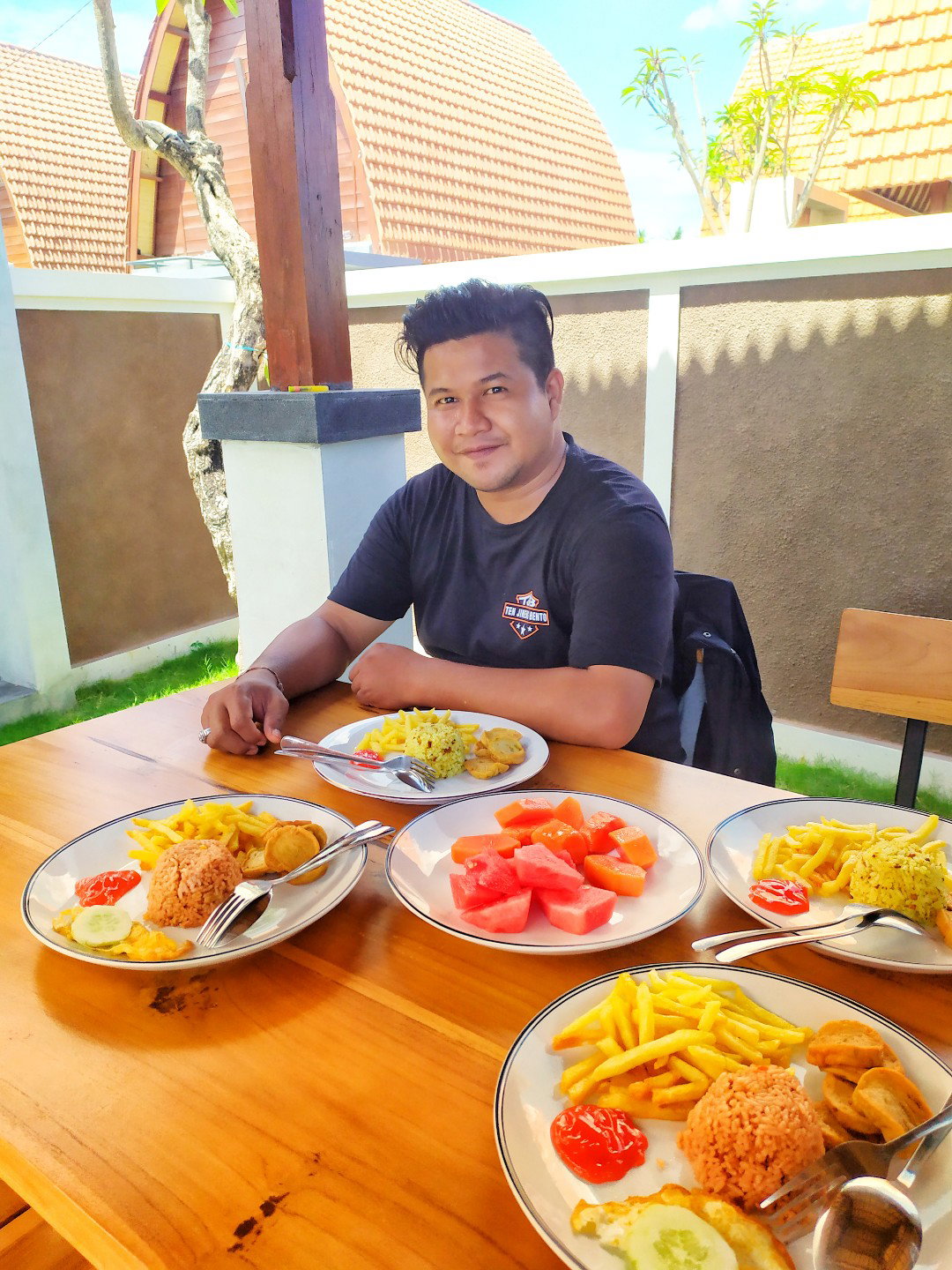 made suartana profile icon