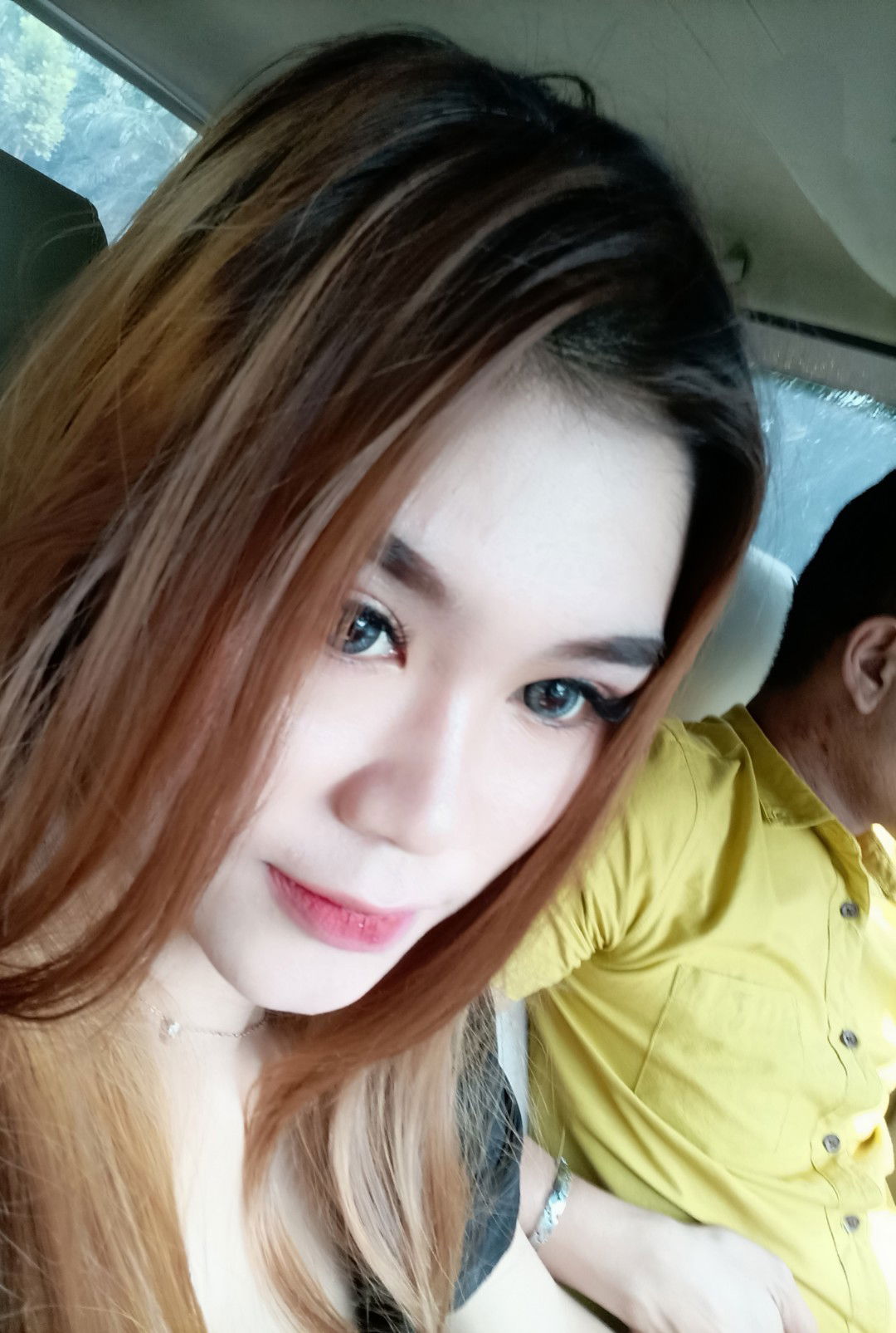 nova anggraeni profile icon