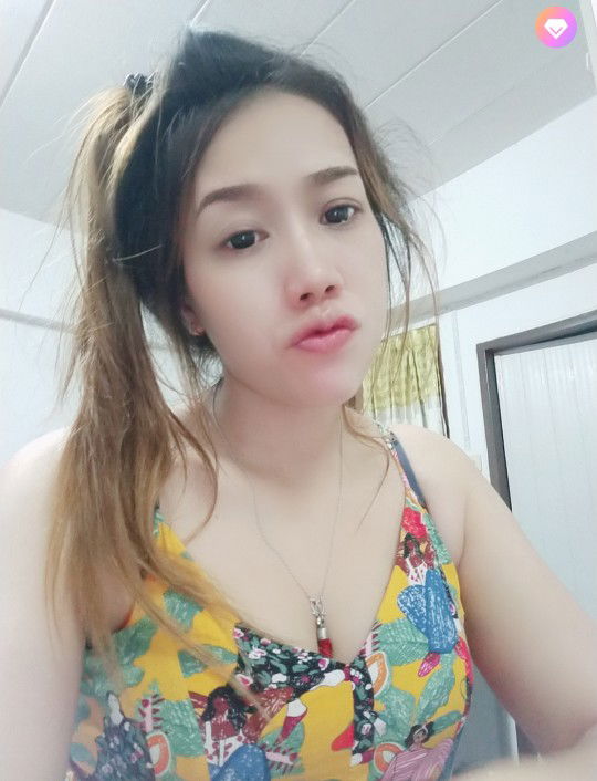 Chompoo ploysai profile icon