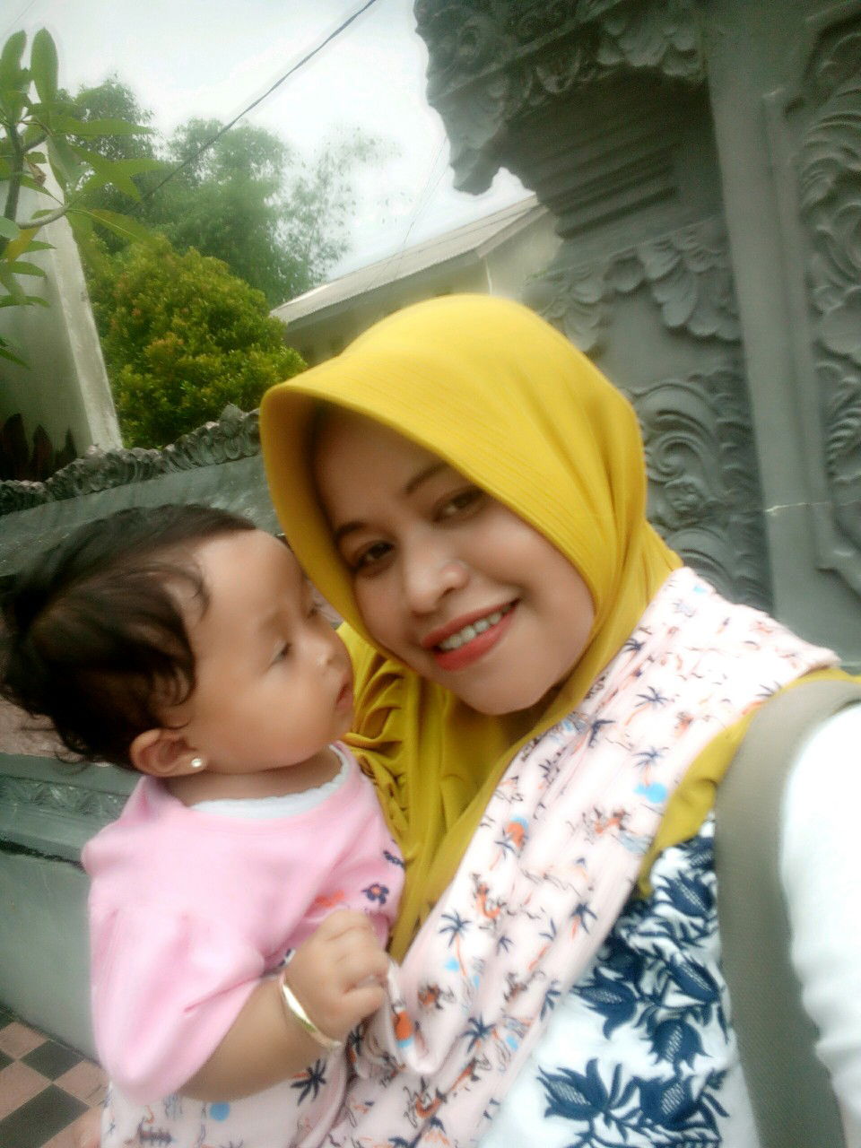 Ayu Dya profile icon