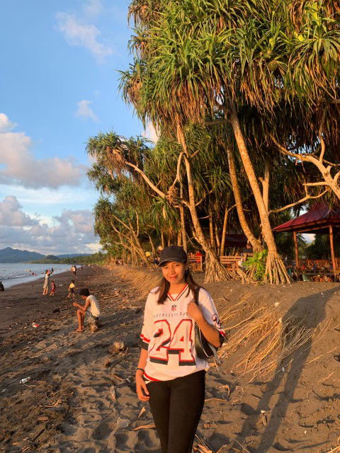 Aprina Ela profile icon