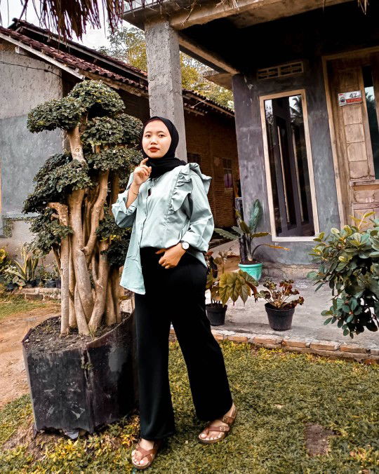 Lulu Oktaveriana profile icon