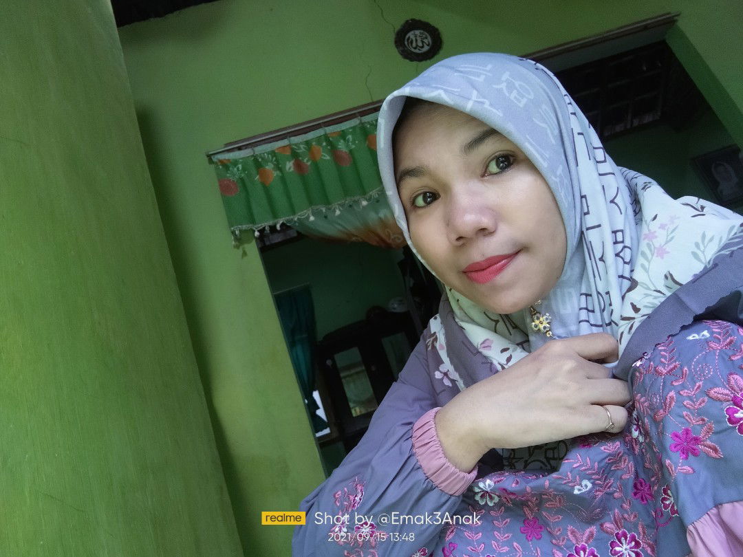 Binti Thowilatul Amalah profile icon