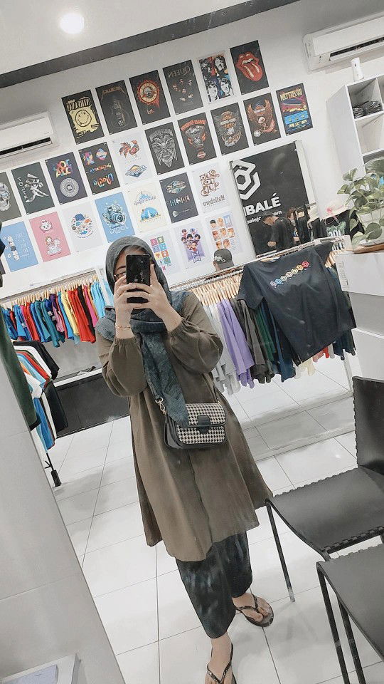 Findri Wahyuningtyas profile icon