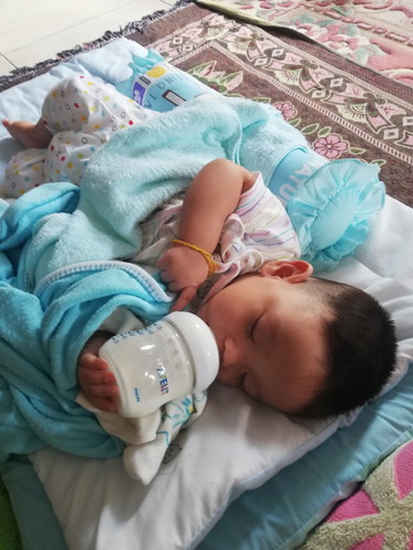 ลูกไม่ดูดเต้า