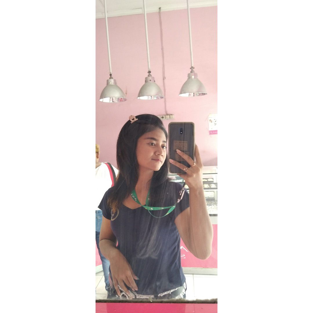 Syifa Lestari profile icon