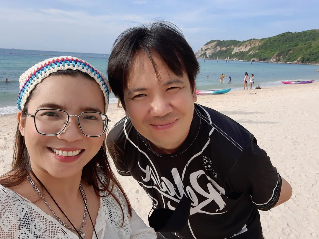 mom"wine profile icon