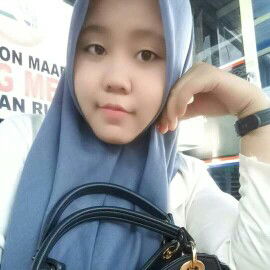 Yeni Riski Rahmawati profile icon