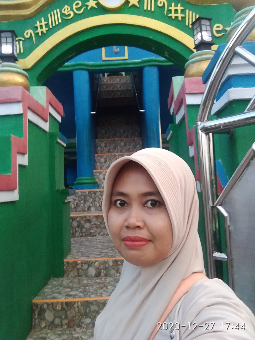 Husnul Khotimah profile icon