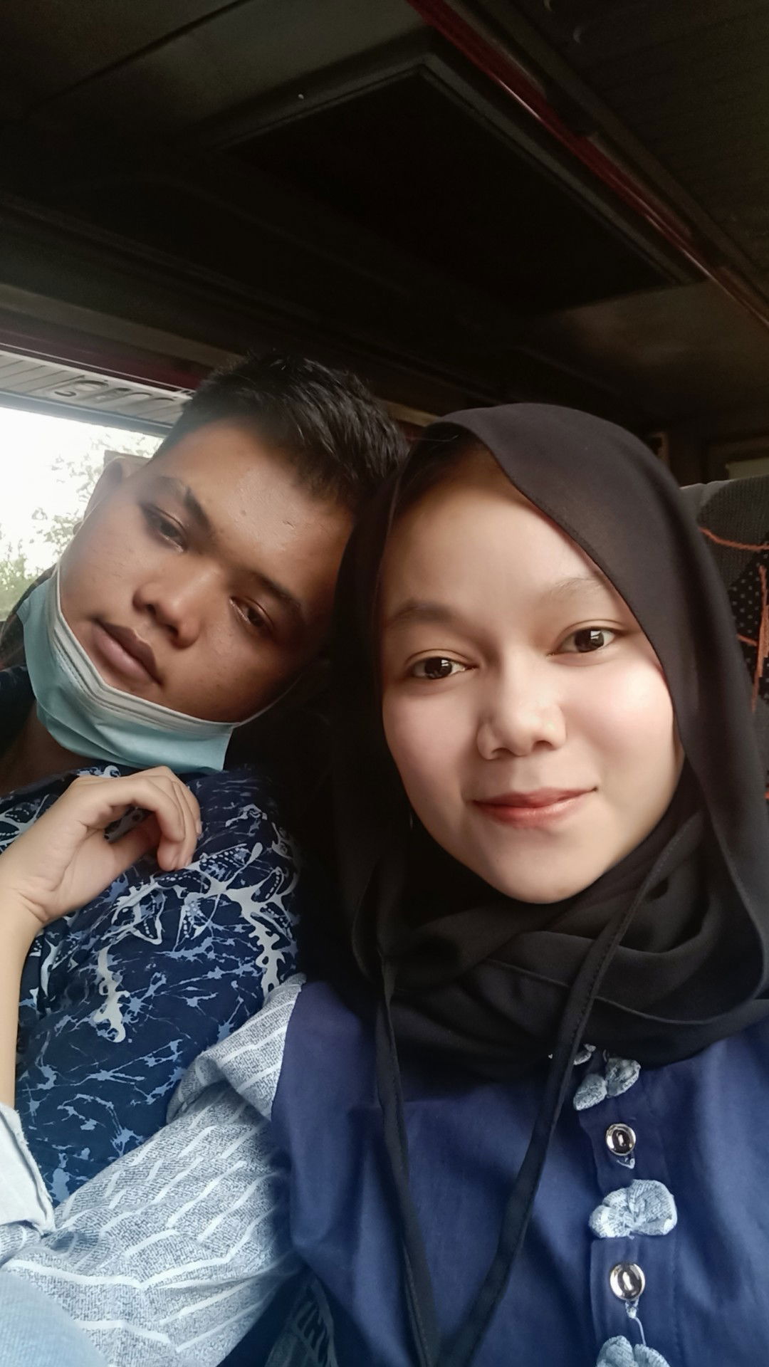 fitriani profile icon