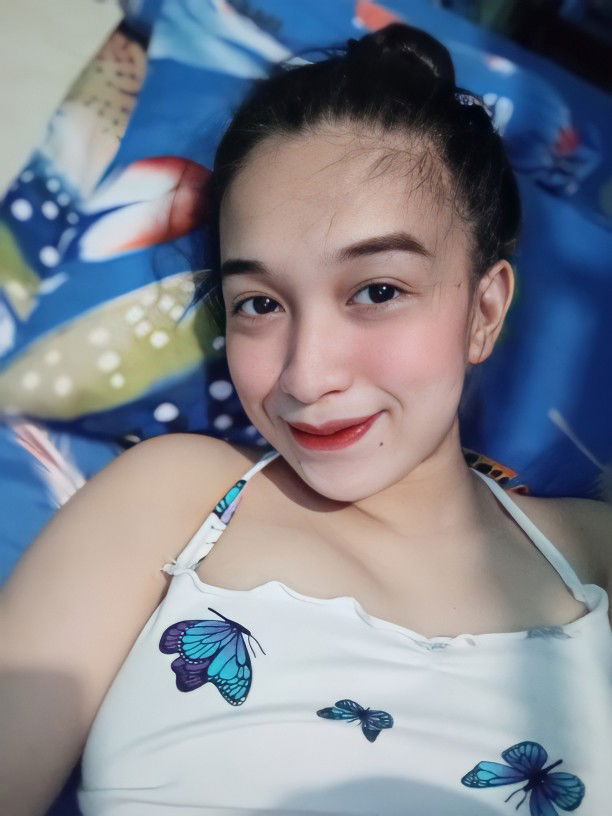 كريستين ماي profile icon