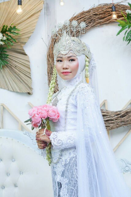 Evita Dian profile icon