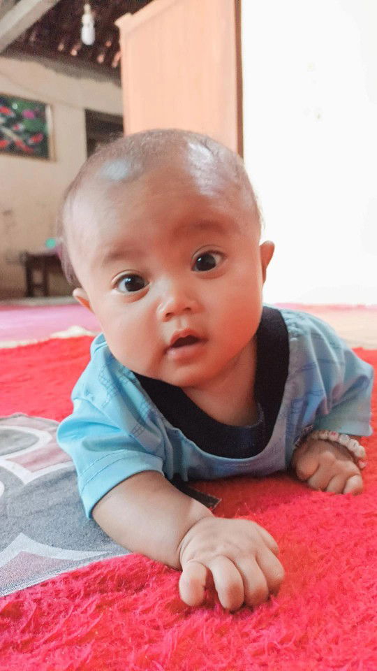 Dewi nur chasanah profile icon