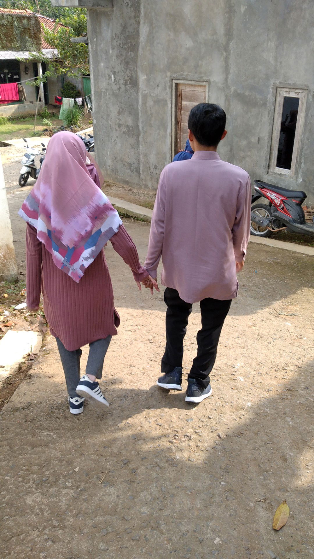 Warih Budi Astuti profile icon