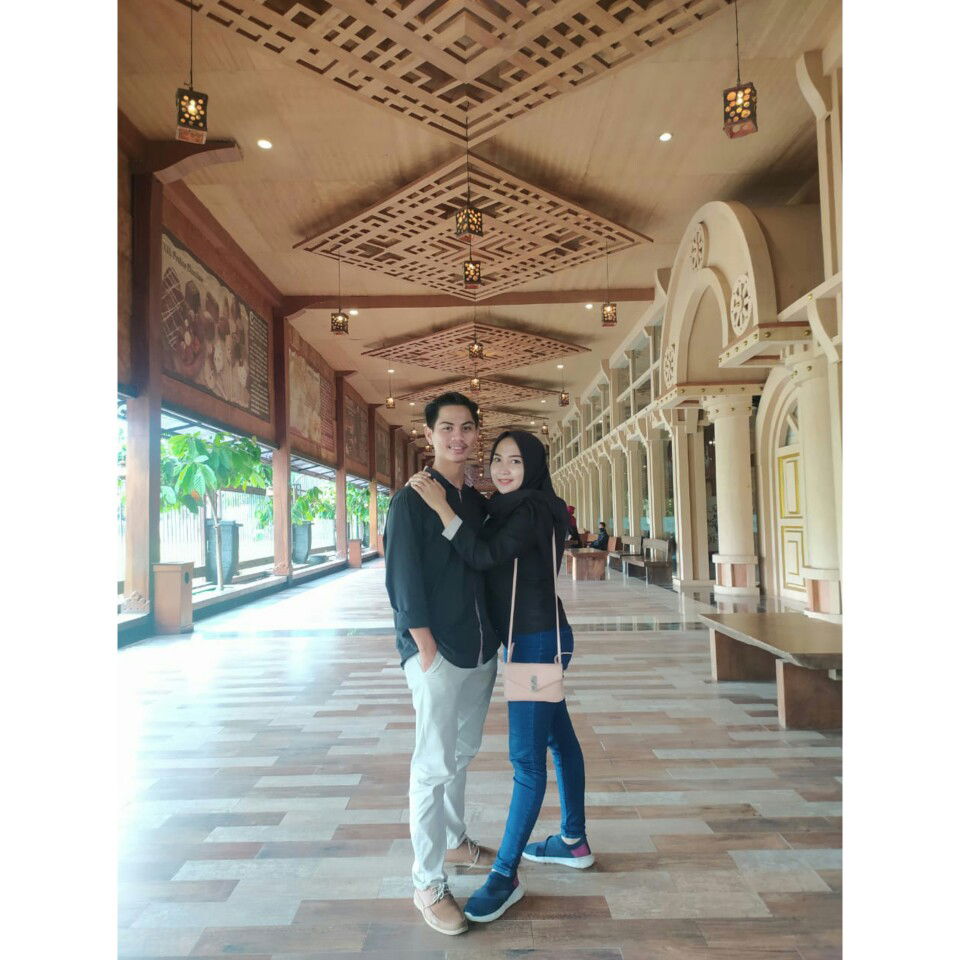 ainun ayu rakastiwi profile icon