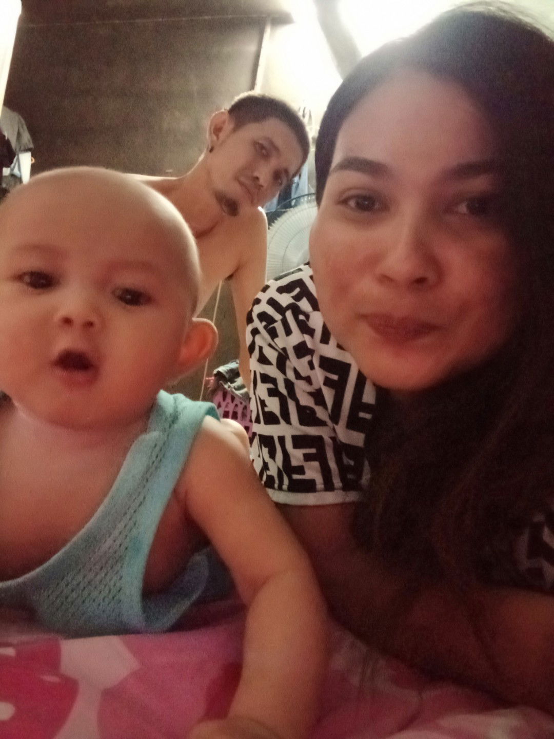 แม่เรียม พ่อเอก พี่อาร์ม profile icon