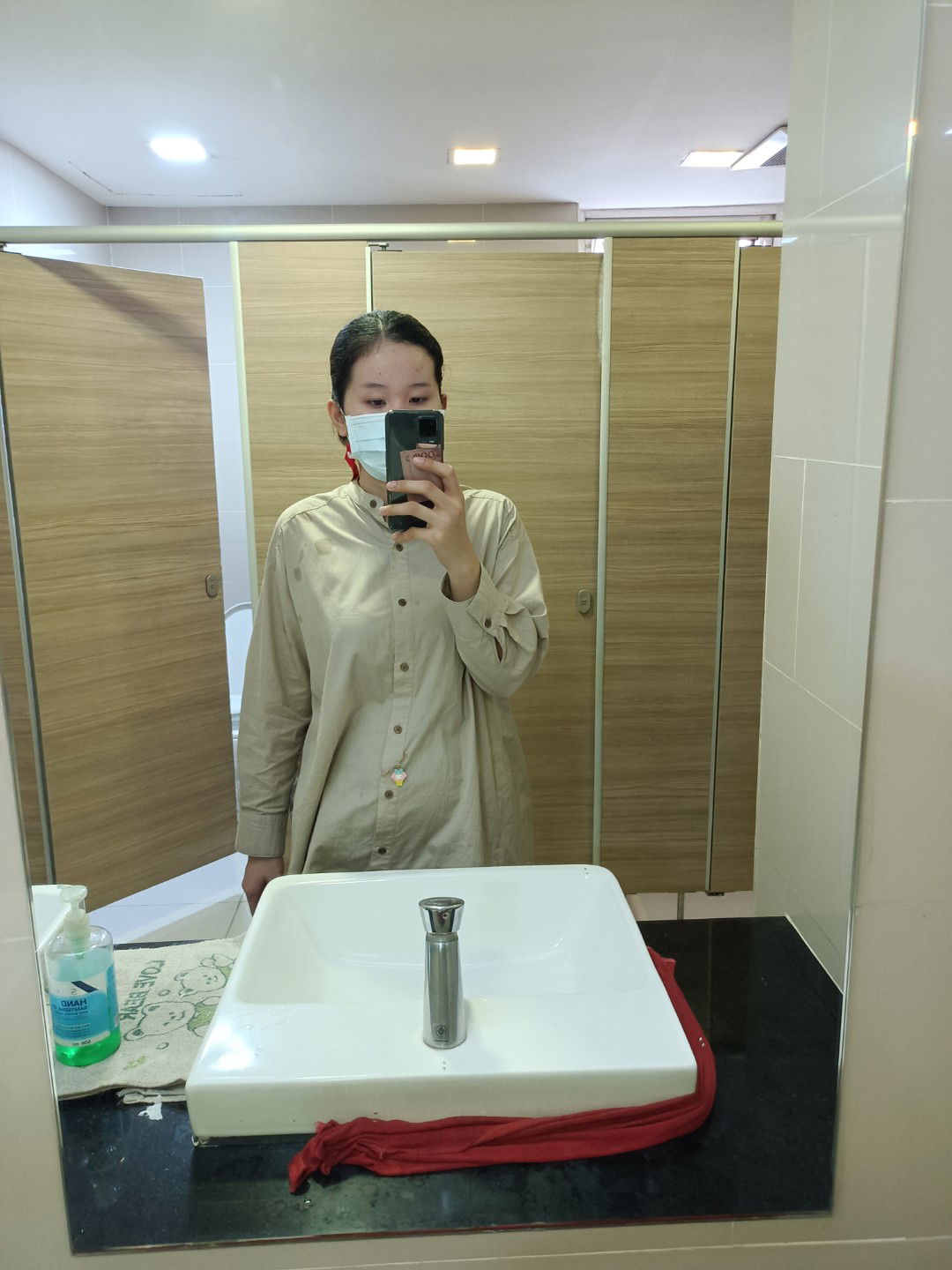 พลอย เบื่อโลก profile icon