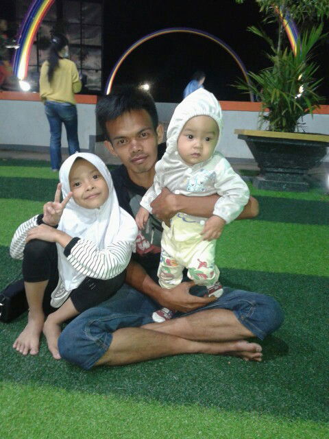 Mom Raghib profile icon