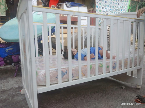 CRIB FOR SALE