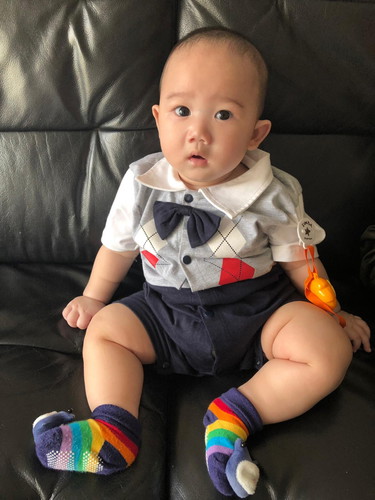 Little chub chub first food, sharing with joy!