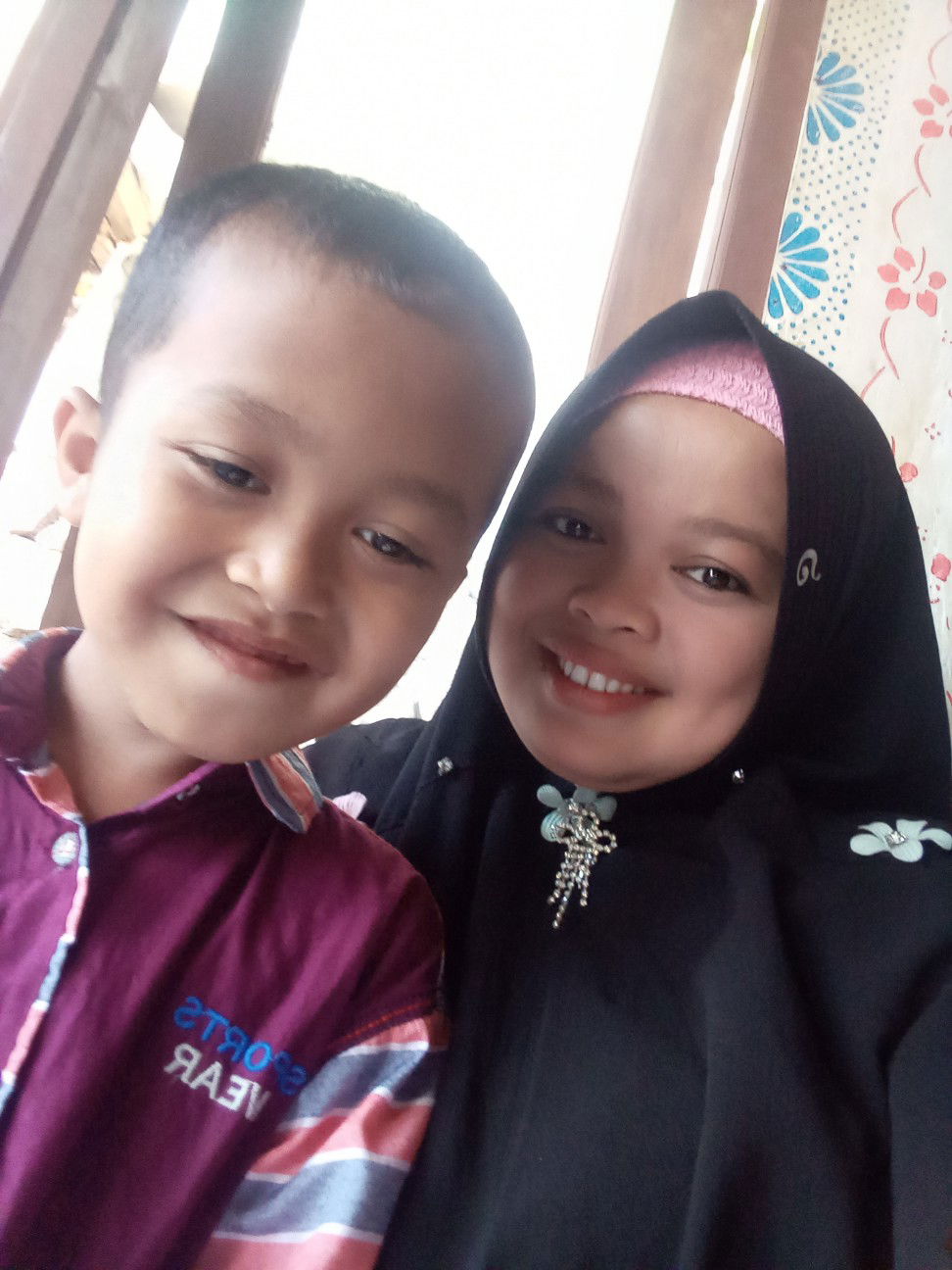 Nurdhiana latifah profile icon