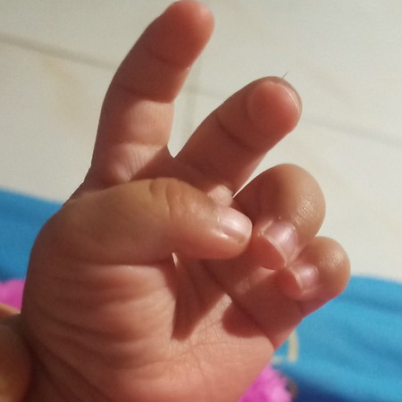 Jempol tangan bayi
