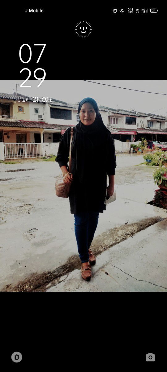 ROSMARINI BINTI RUSLI profile icon