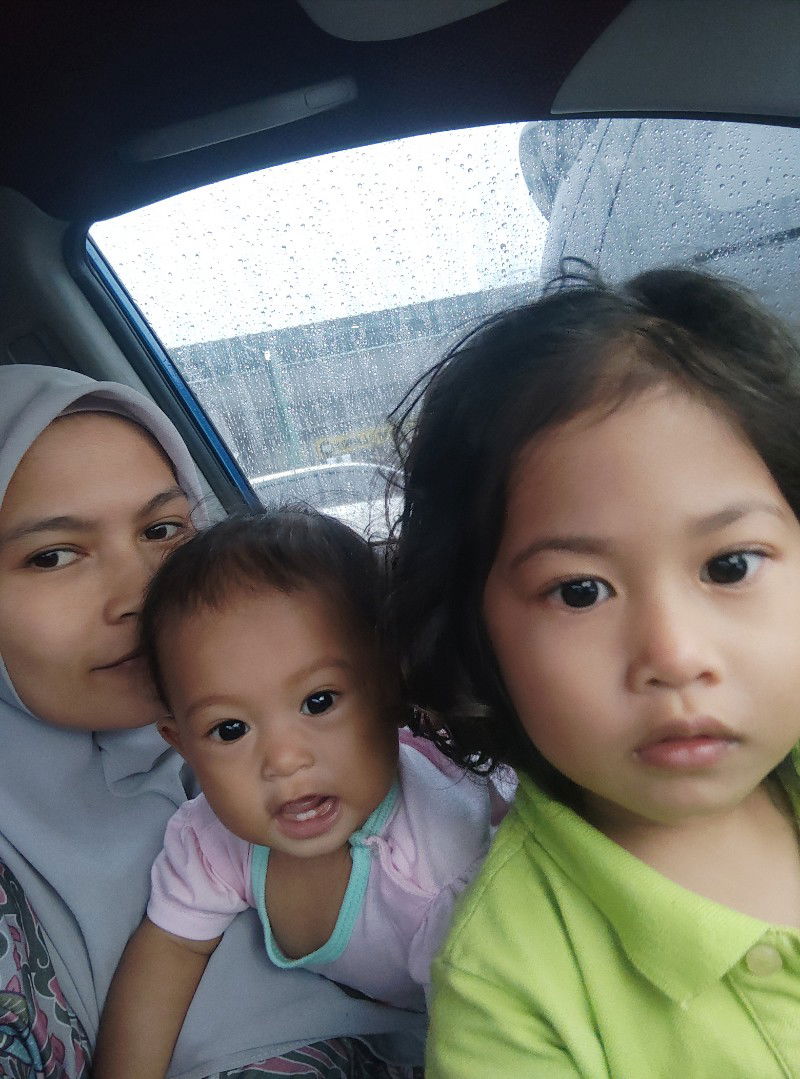 nurfarahin profile icon