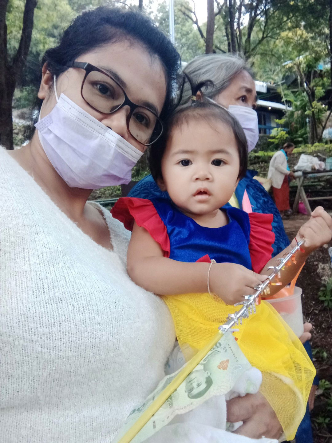 แม่แต กับน้องอุ้ม profile icon