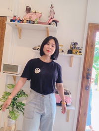 Fon Chotika profile icon