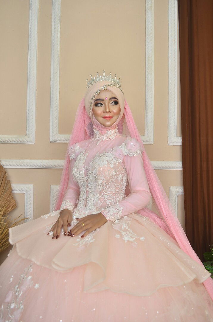 nova yuli maulani profile icon