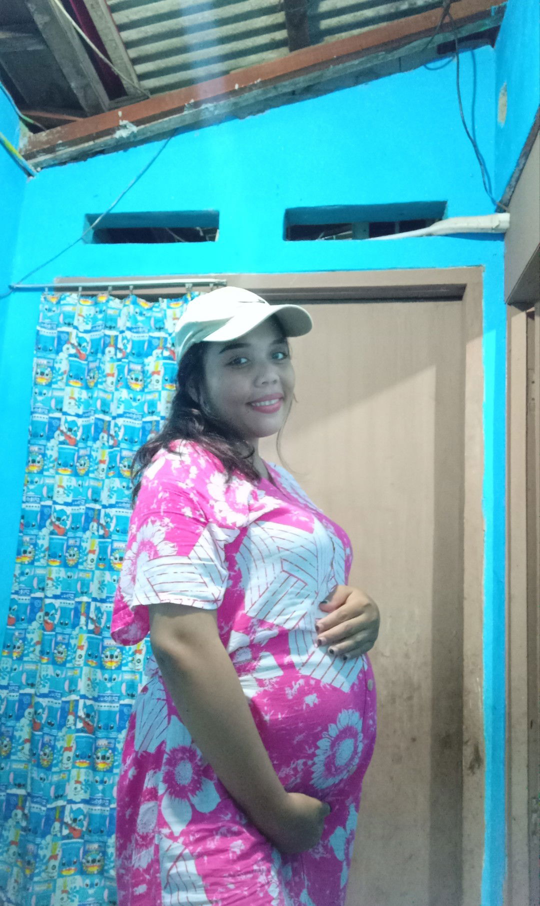 tri Destianti profile icon