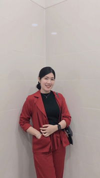 weny permatasari Lim profile icon