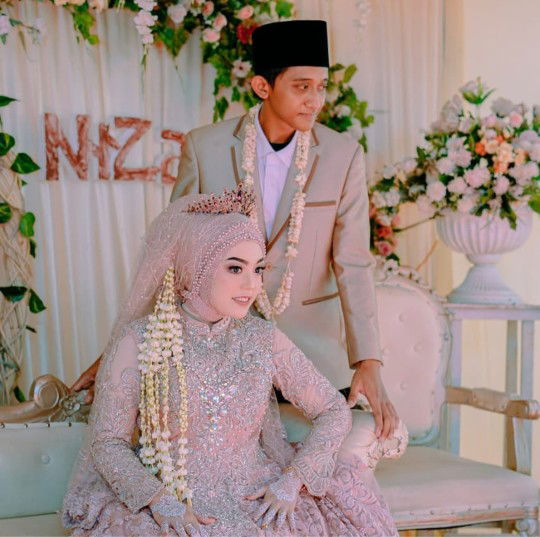 Aprilia Dwi Nur Syarifah profile icon