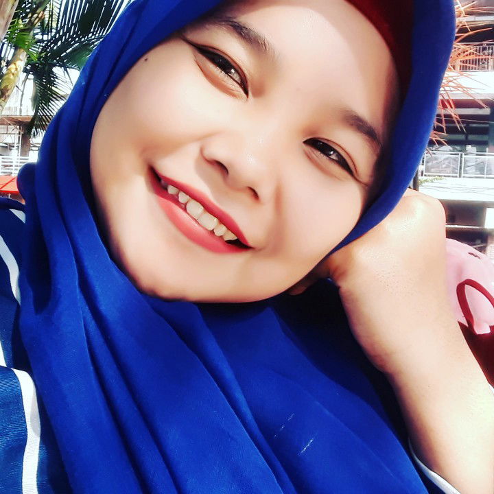 Yenisa Vivi Nur Farida profile icon