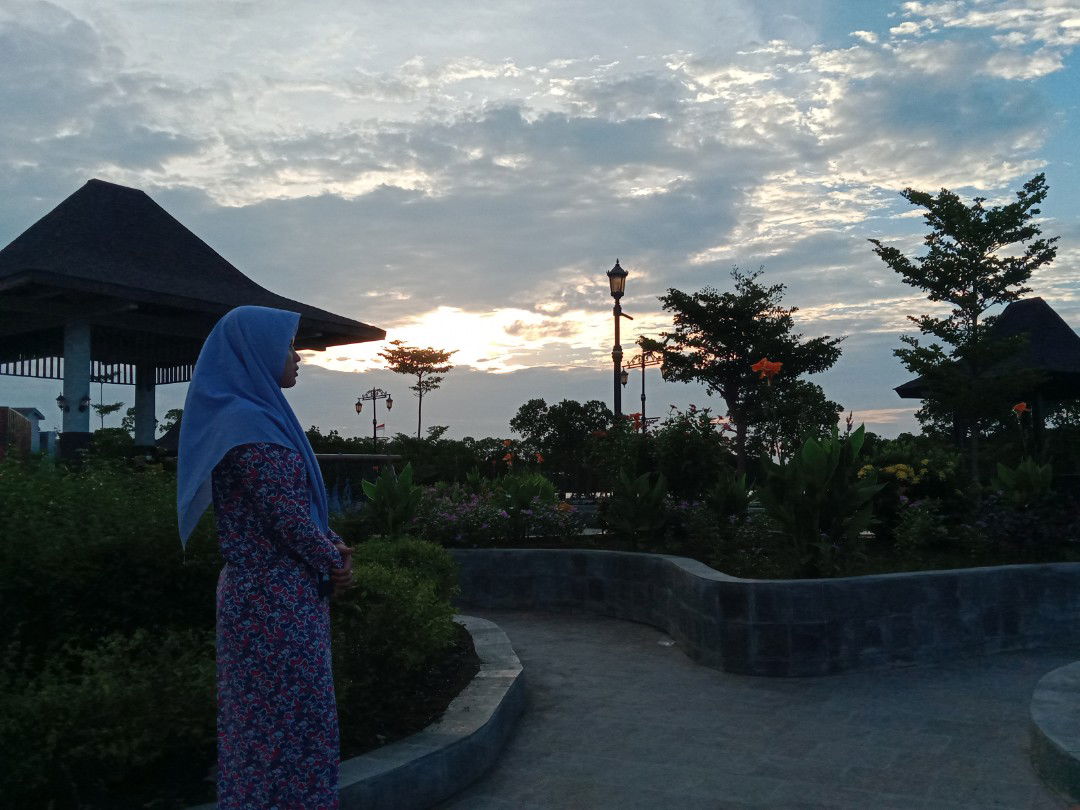 Ike Novita profile icon