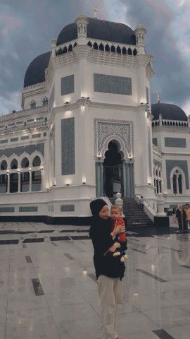 Khairani Ni profile icon