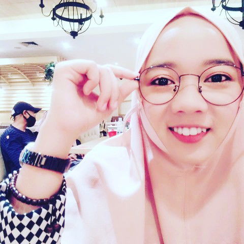 Nur Anisa profile icon