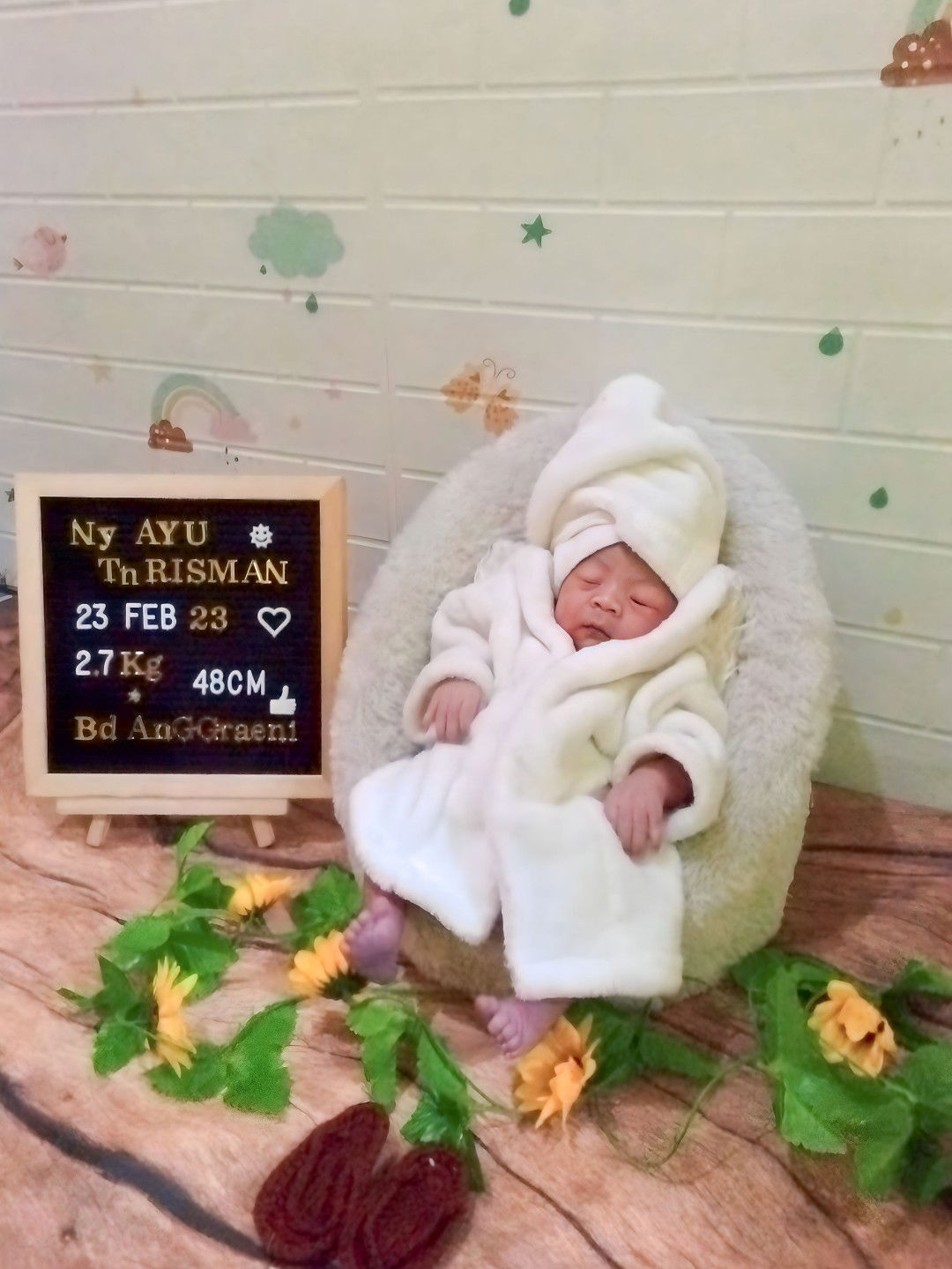 Ayu Triwahyuni profile icon