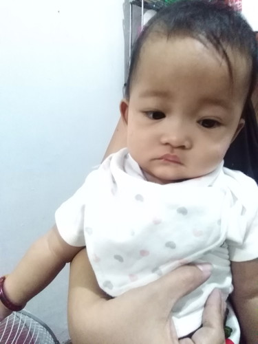 Hirap Pakainin Si Baby