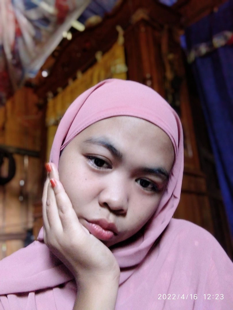 mella utami profile icon