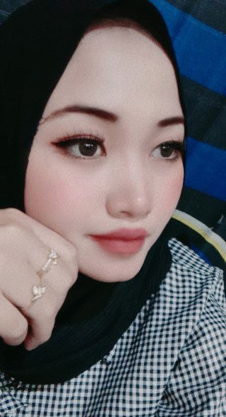 Seni Oktapiani profile icon