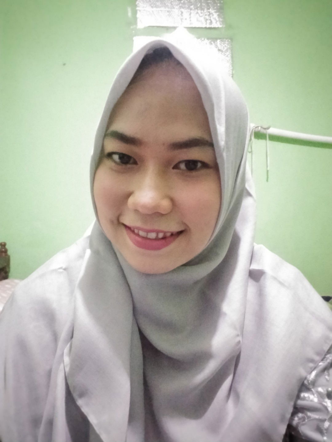 AYU LESTARI profile icon