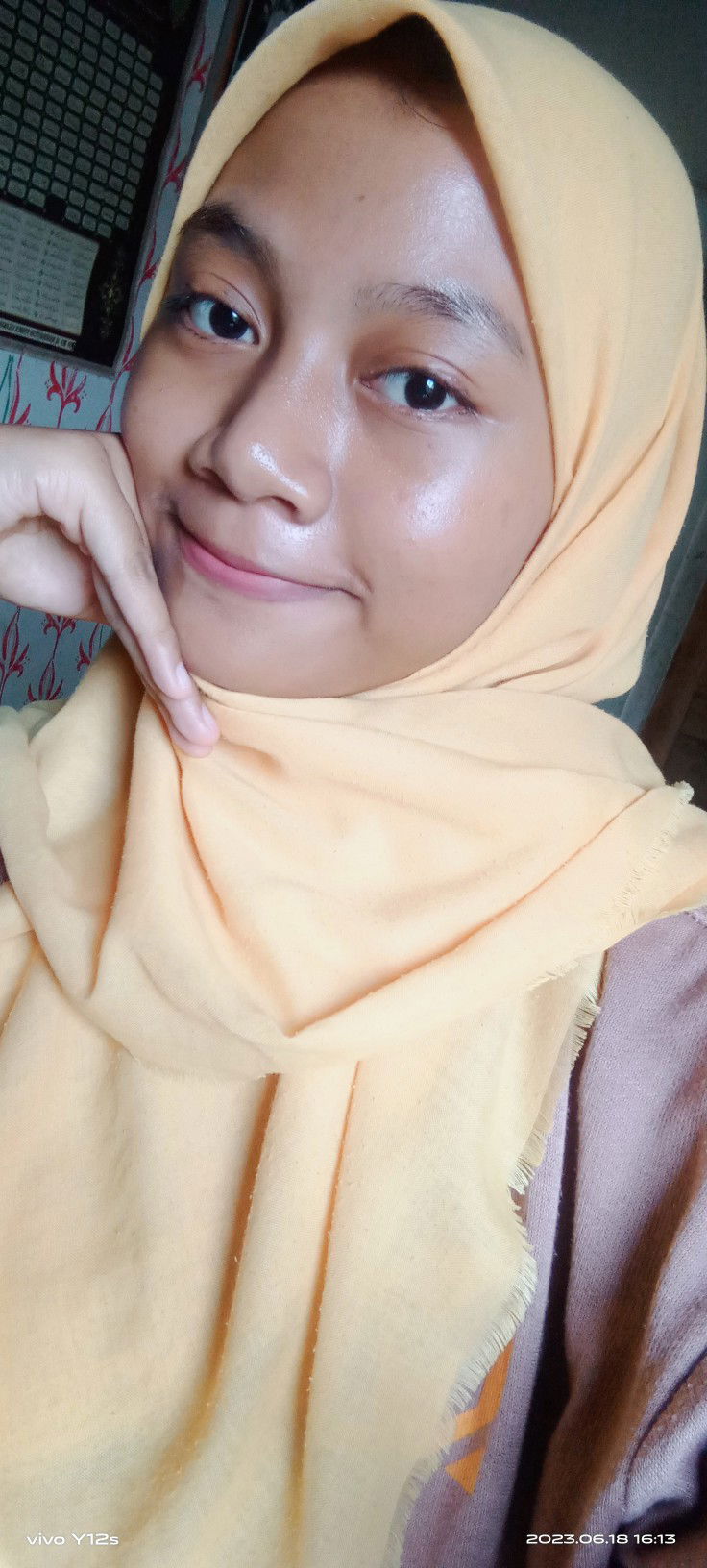 Vika Ristiasari profile icon