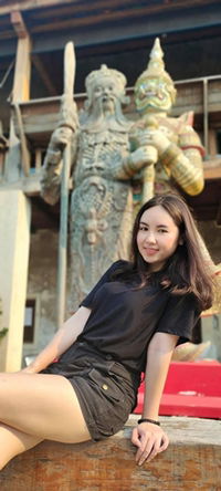 chadaporn Khamchama profile icon